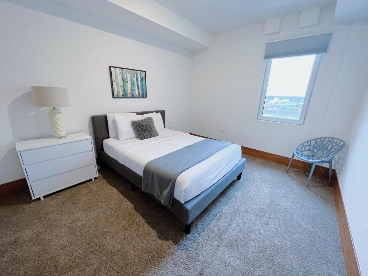 גרנדוויל 2Br Suite At The Grand Castle Pool Gym & Parking מראה חיצוני תמונה