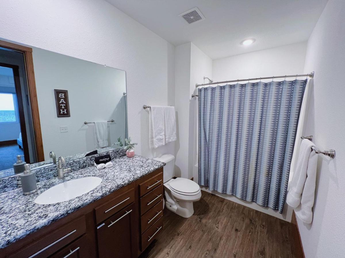 גרנדוויל 2Br Suite At The Grand Castle Pool Gym & Parking מראה חיצוני תמונה